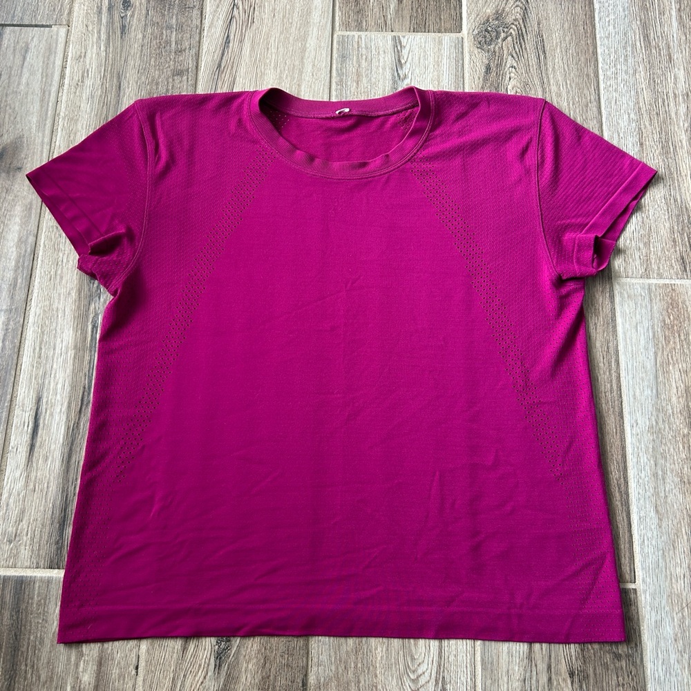 Lululemon Train To Be short sleeve shirt W3GMIS Magenta Purple